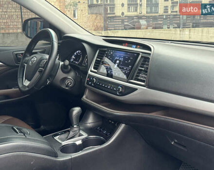 Черный Тойота Хайлендер, объемом двигателя 3.46 л и пробегом 49 тыс. км за 21700 $, фото 11 на Automoto.ua