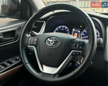 Черный Тойота Хайлендер, объемом двигателя 3.46 л и пробегом 49 тыс. км за 21700 $, фото 9 на Automoto.ua