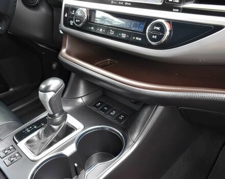 Чорний Тойота Хайлендер, об'ємом двигуна 3.5 л та пробігом 44 тис. км за 14200 $, фото 6 на Automoto.ua