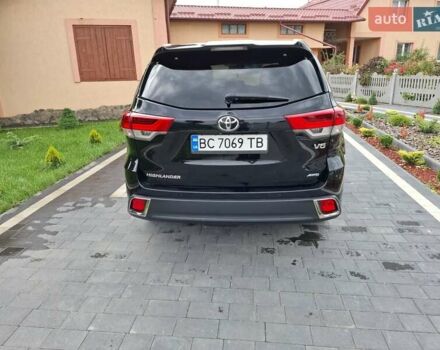Чорний Тойота Хайлендер, об'ємом двигуна 3.46 л та пробігом 160 тис. км за 35200 $, фото 5 на Automoto.ua