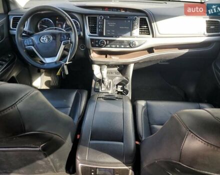 Черный Тойота Хайлендер, объемом двигателя 3.46 л и пробегом 104 тыс. км за 9000 $, фото 7 на Automoto.ua