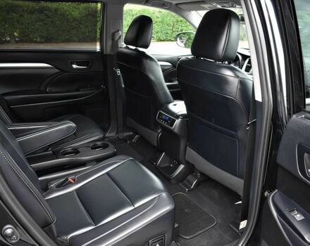 Чорний Тойота Хайлендер, об'ємом двигуна 3.5 л та пробігом 44 тис. км за 14200 $, фото 10 на Automoto.ua