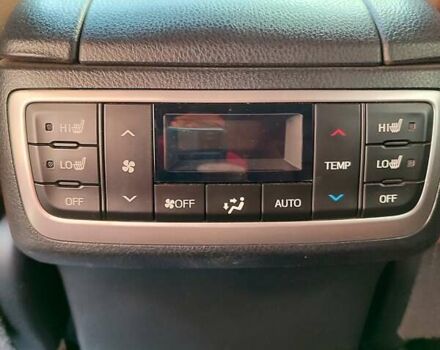 Чорний Тойота Хайлендер, об'ємом двигуна 3.46 л та пробігом 71 тис. км за 39000 $, фото 12 на Automoto.ua