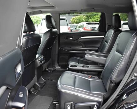 Чорний Тойота Хайлендер, об'ємом двигуна 3.5 л та пробігом 44 тис. км за 14200 $, фото 9 на Automoto.ua