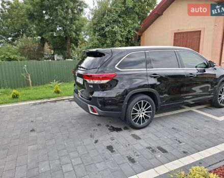 Чорний Тойота Хайлендер, об'ємом двигуна 3.46 л та пробігом 160 тис. км за 35200 $, фото 7 на Automoto.ua