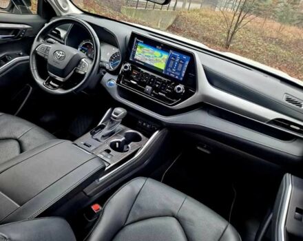 Черный Тойота Хайлендер, объемом двигателя 3 л и пробегом 30 тыс. км за 31500 $, фото 4 на Automoto.ua