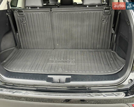 Черный Тойота Хайлендер, объемом двигателя 3.46 л и пробегом 65 тыс. км за 37700 $, фото 21 на Automoto.ua