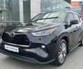 Тойота Хайлендер 2021 в Киеве на Automoto.ua Черный Тойота Хайлендер, объемом двигателя 3.46 л и пробегом 107 тыс. км за 41111 $, фото 1 на Automoto.ua