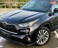 Тойота Хайлендер 2021 в Киеве на Automoto.ua Черный Тойота Хайлендер, объемом двигателя 3.46 л и пробегом 97 тыс. км за 46990 $, фото 7 на Automoto.ua