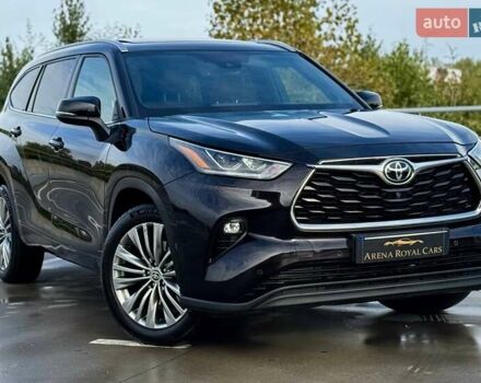 Тойота Хайлендер 2021 в Киеве на Automoto.ua Черный Тойота Хайлендер, объемом двигателя 3.46 л и пробегом 97 тыс. км за 46990 $, фото 1 на Automoto.ua