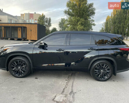 Тойота Хайлендер 2021 в Киеве на Automoto.ua Черный Тойота Хайлендер, объемом двигателя 3.46 л и пробегом 77 тыс. км за 46500 $, фото 1 на Automoto.ua