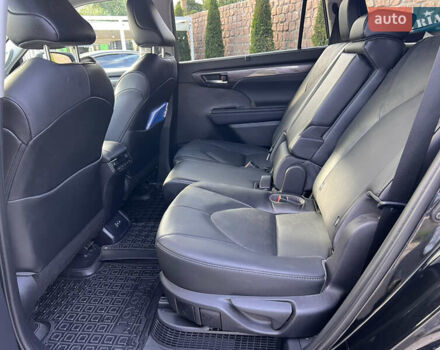 Тойота Хайлендер 2021 в Кропивницком (Кировограде) на Automoto.ua Черный Тойота Хайлендер, объемом двигателя 2.49 л и пробегом 47 тыс. км за 59000 $, фото 37 на Automoto.ua