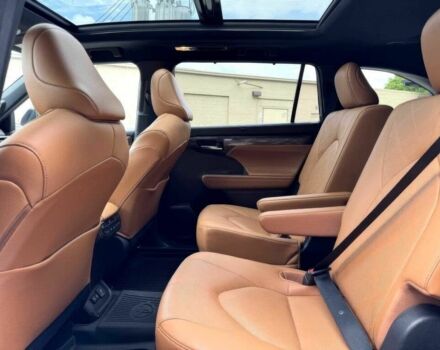 Чорний Тойота Хайлендер, об'ємом двигуна 3.5 л та пробігом 23 тис. км за 14000 $, фото 10 на Automoto.ua