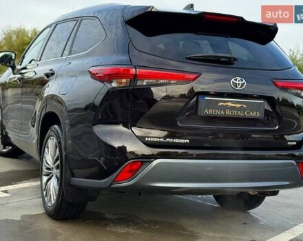 Тойота Хайлендер 2021 в Киеве на Automoto.ua Черный Тойота Хайлендер, объемом двигателя 3.46 л и пробегом 97 тыс. км за 46990 $, фото 12 на Automoto.ua