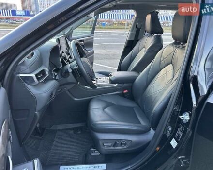 Черный Тойота Хайлендер, объемом двигателя 2.5 л и пробегом 72 тыс. км за 52555 $, фото 15 на Automoto.ua