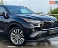 Тойота Хайлендер 2021 в Киеве на Automoto.ua Черный Тойота Хайлендер, объемом двигателя 3.46 л и пробегом 97 тыс. км за 46990 $, фото 3 на Automoto.ua