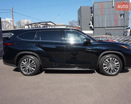 Тойота Хайлендер 2021 у Одесі на Automoto.ua Чорний Тойота Хайлендер, об'ємом двигуна 2.49 л та пробігом 32 тис. км за 41500 $, фото 1 на Automoto.ua