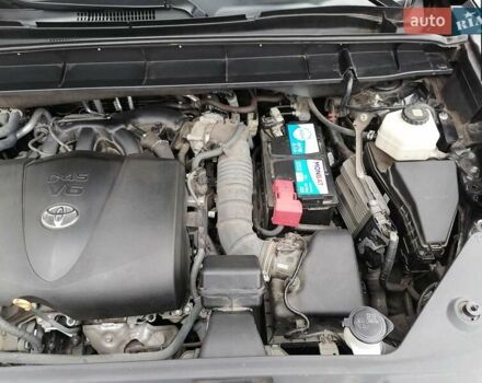 Чорний Тойота Хайлендер, об'ємом двигуна 1.48 л та пробігом 46 тис. км за 44500 $, фото 36 на Automoto.ua