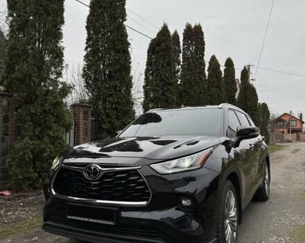 Чорний Тойота Хайлендер, об'ємом двигуна 3.46 л та пробігом 26 тис. км за 57600 $, фото 1 на Automoto.ua