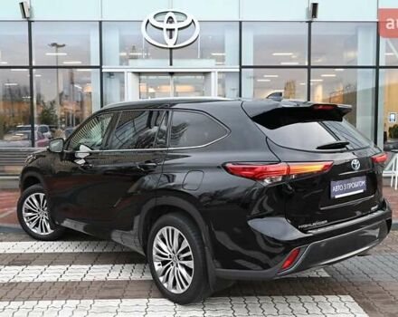 Черный Тойота Хайлендер, объемом двигателя 2.49 л и пробегом 107 тыс. км за 47377 $, фото 1 на Automoto.ua