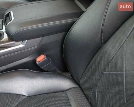 Черный Тойота Хайлендер, объемом двигателя 3.46 л и пробегом 33 тыс. км за 53000 $, фото 7 на Automoto.ua