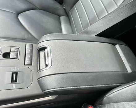 Черный Тойота Хайлендер, объемом двигателя 2.5 л и пробегом 90 тыс. км за 38000 $, фото 7 на Automoto.ua