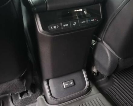 Чорний Тойота Хайлендер, об'ємом двигуна 1.48 л та пробігом 46 тис. км за 44500 $, фото 20 на Automoto.ua