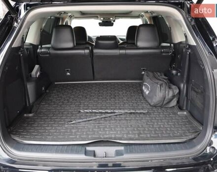 Черный Тойота Хайлендер, объемом двигателя 3.46 л и пробегом 33 тыс. км за 53000 $, фото 9 на Automoto.ua