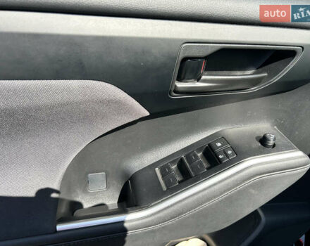 Черный Тойота Хайлендер, объемом двигателя 2.4 л и пробегом 21 тыс. км за 42300 $, фото 7 на Automoto.ua