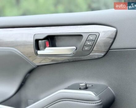 Черный Тойота Хайлендер, объемом двигателя 2.49 л и пробегом 18 тыс. км за 66700 $, фото 57 на Automoto.ua