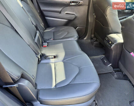 Тойота Хайлендер 2024 в Ирпене на Automoto.ua Черный Тойота Хайлендер, объемом двигателя 2.49 л и пробегом 39 тыс. км за 67500 $, фото 16 на Automoto.ua