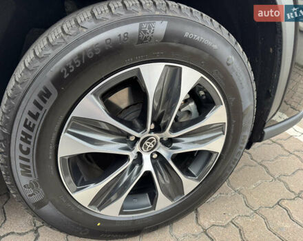 Черный Тойота Хайлендер, объемом двигателя 2.49 л и пробегом 8 тыс. км за 62500 $, фото 6 на Automoto.ua