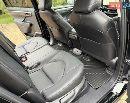 Черный Тойота Хайлендер, объемом двигателя 2.49 л и пробегом 18 тыс. км за 66700 $, фото 32 на Automoto.ua