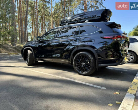 Тойота Хайлендер 2024 в Ирпене на Automoto.ua Черный Тойота Хайлендер, объемом двигателя 2.49 л и пробегом 39 тыс. км за 67500 $, фото 4 на Automoto.ua