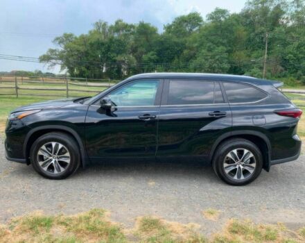 Черный Тойота Хайлендер, объемом двигателя 2.4 л и пробегом 27 тыс. км за 22500 $, фото 3 на Automoto.ua