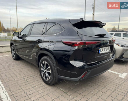 Черный Тойота Хайлендер, объемом двигателя 2.49 л и пробегом 8 тыс. км за 62500 $, фото 3 на Automoto.ua