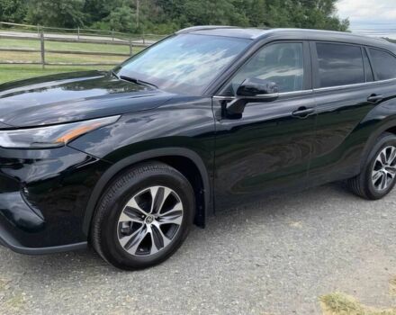 Черный Тойота Хайлендер, объемом двигателя 2.4 л и пробегом 27 тыс. км за 22500 $, фото 2 на Automoto.ua