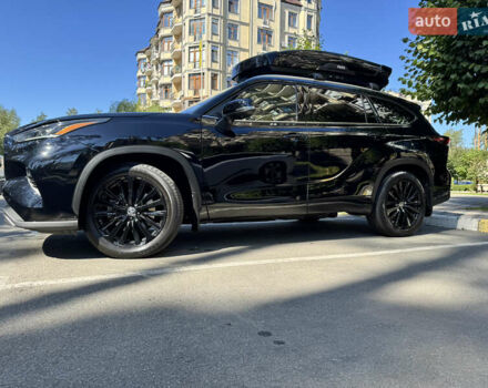 Тойота Хайлендер 2024 в Ирпене на Automoto.ua Черный Тойота Хайлендер, объемом двигателя 2.49 л и пробегом 39 тыс. км за 67500 $, фото 3 на Automoto.ua