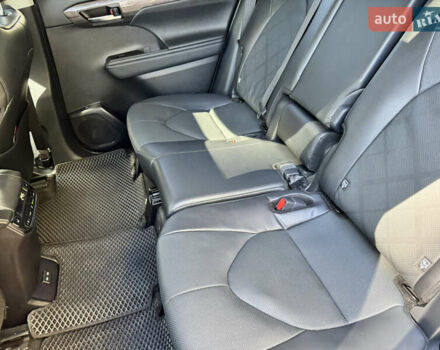 Тойота Хайлендер 2024 в Ирпене на Automoto.ua Черный Тойота Хайлендер, объемом двигателя 2.49 л и пробегом 39 тыс. км за 67500 $, фото 27 на Automoto.ua