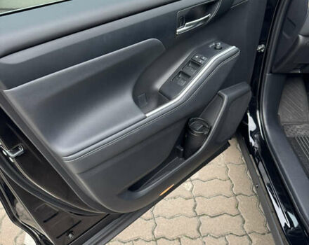 Черный Тойота Хайлендер, объемом двигателя 2.49 л и пробегом 8 тыс. км за 62500 $, фото 11 на Automoto.ua