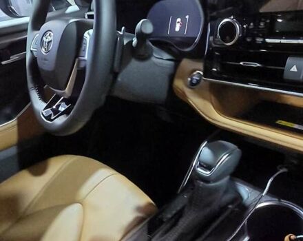 Черный Тойота Хайлендер, объемом двигателя 2.49 л и пробегом 5 тыс. км за 72222 $, фото 16 на Automoto.ua