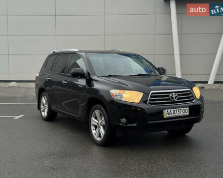 Черный Тойота Хайлендер, объемом двигателя 3.5 л и пробегом 257 тыс. км за 11990 $, фото 1 на Automoto.ua