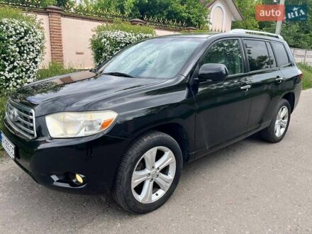 Черный Тойота Хайлендер, объемом двигателя 3.46 л и пробегом 253 тыс. км за 12900 $, фото 1 на Automoto.ua