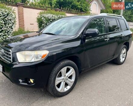 Черный Тойота Хайлендер, объемом двигателя 3.46 л и пробегом 253 тыс. км за 12900 $, фото 1 на Automoto.ua