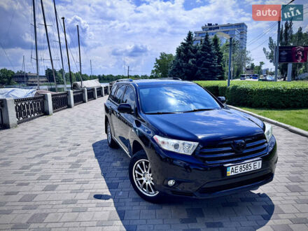 Тойота Хайлендер 2010 у Дніпро (Дніпропетровську) на Automoto.ua Чорний Тойота Хайлендер, об'ємом двигуна 3.46 л та пробігом 113 тис. км за 16500 $, фото 1 на Automoto.ua