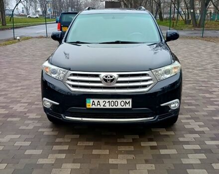 Черный Тойота Хайлендер, объемом двигателя 3.5 л и пробегом 183 тыс. км за 18500 $, фото 1 на Automoto.ua