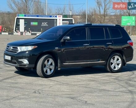 Черный Тойота Хайлендер, объемом двигателя 3.5 л и пробегом 247 тыс. км за 18000 $, фото 1 на Automoto.ua