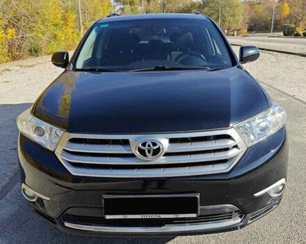 Черный Тойота Хайлендер, объемом двигателя 3.46 л и пробегом 188 тыс. км за 18000 $, фото 1 на Automoto.ua