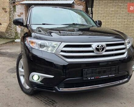 Черный Тойота Хайлендер, объемом двигателя 3.46 л и пробегом 117 тыс. км за 21500 $, фото 1 на Automoto.ua