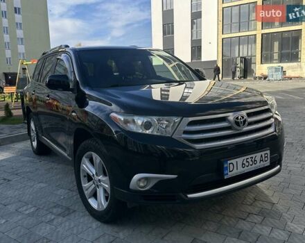 Тойота Хайлендер 2013 в Сокале на Automoto.ua Черный Тойота Хайлендер, объемом двигателя 3.46 л и пробегом 214 тыс. км за 18250 $, фото 1 на Automoto.ua